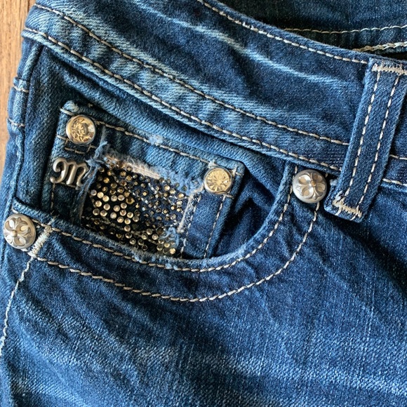 Miss Me Jeans Sz 31 Unhemmed - Picture 4 of 10